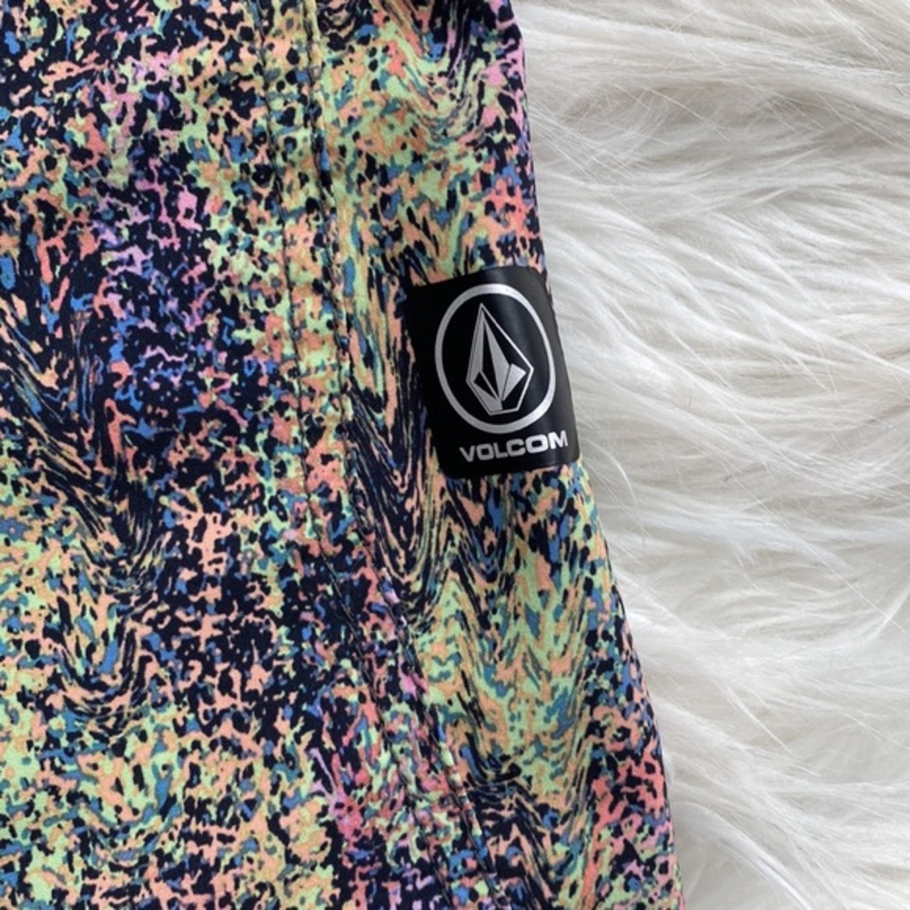 Volcom | Mod-Tech Multicolored Print Board Shorts - Picture 8 of 14